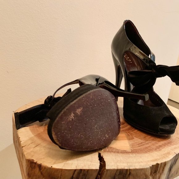 Black Gucci Pumps - Picture 2 of 5
